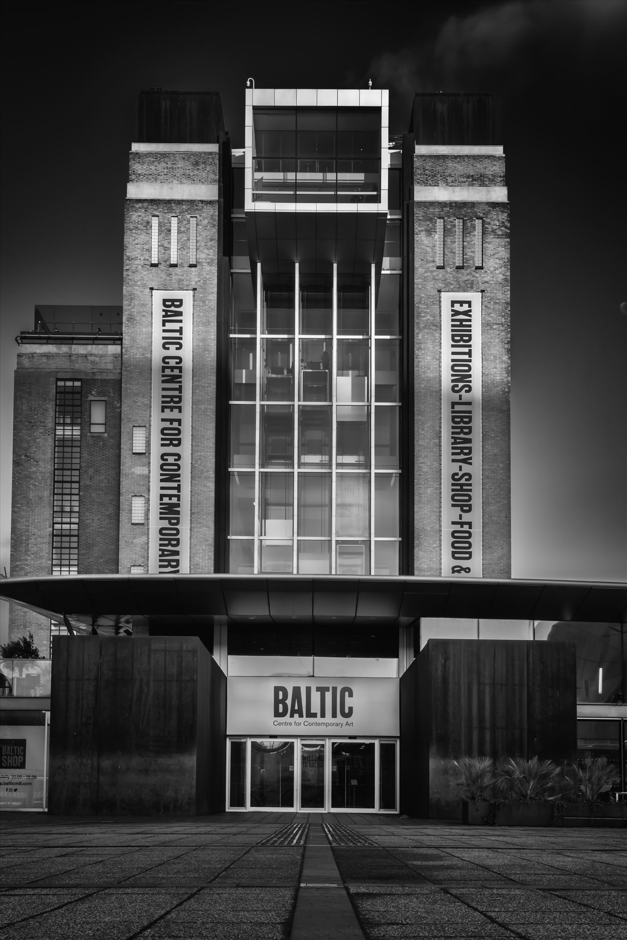 The Baltic arts centre - The Baltic centre for contemporary arts was opened in 2002 & is housed in a converted flour mill that was originally opened in 1950 by Rank Hovis. by philreay