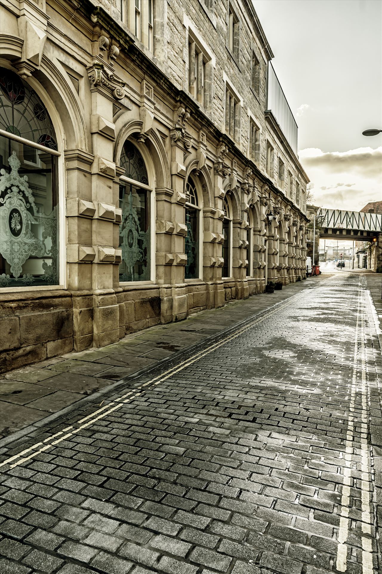 The Central - Looking down the side street next to The Central pub at the Gateshead end of the Tyne Bridge by philreay