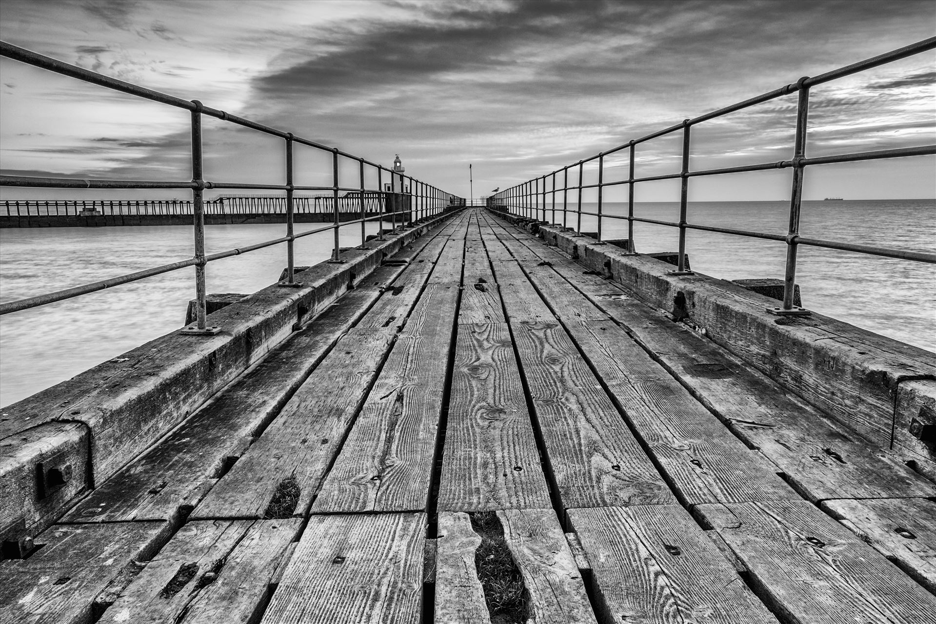 Blyth Pier, Northumberland -  by philreay