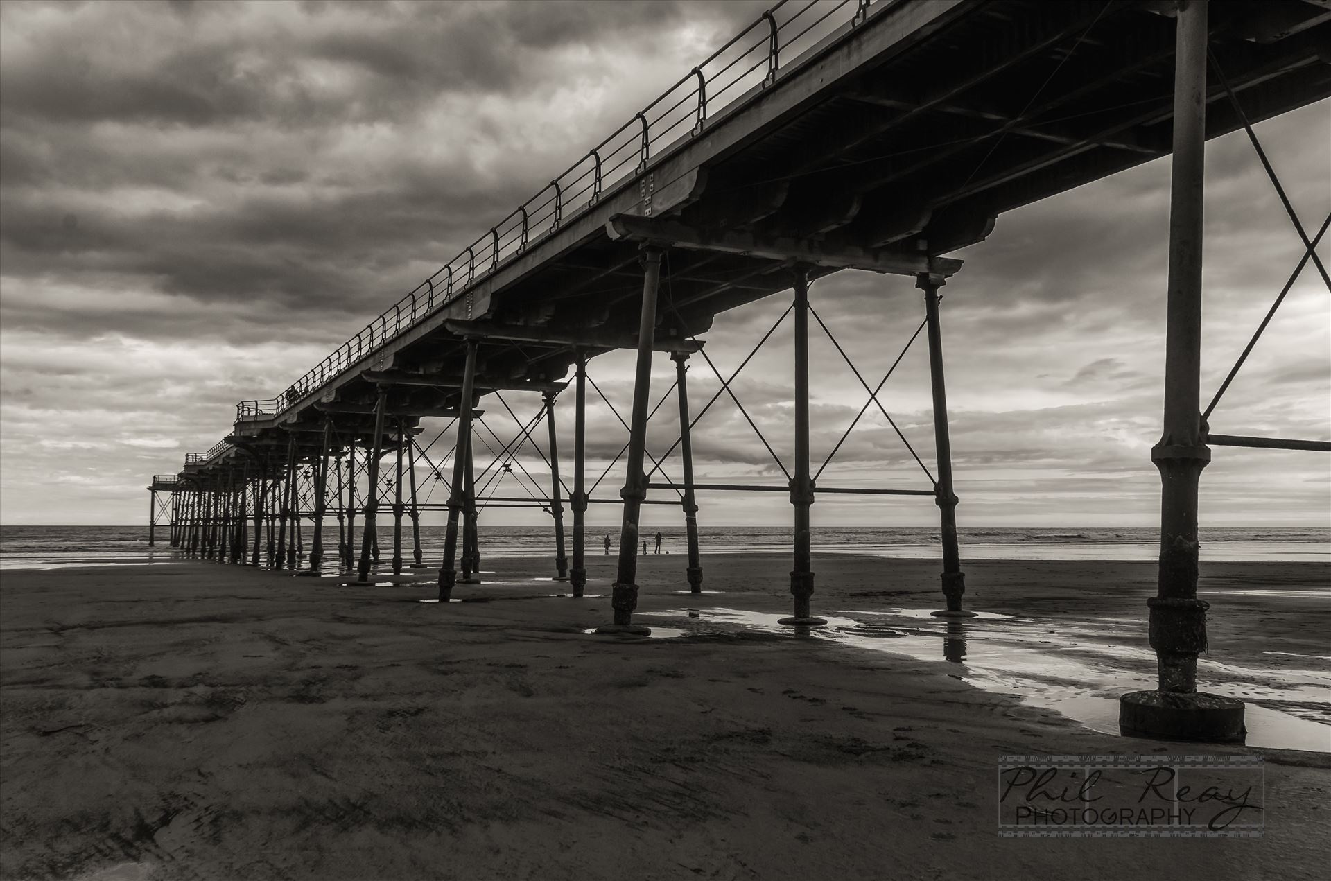 Saltburn pier -  by philreay