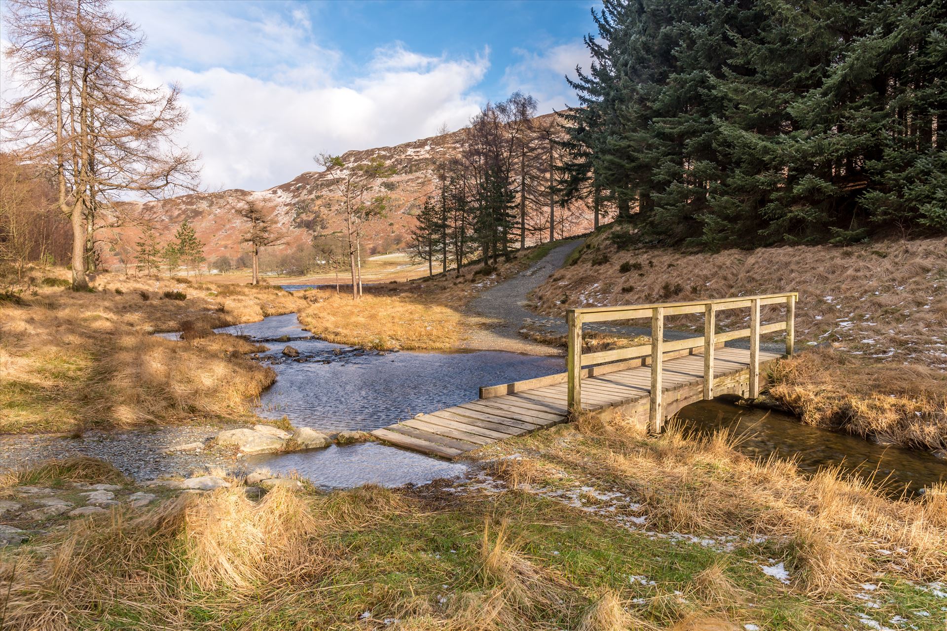 Blea Tarn, Gt Langdale - Blea Tarn lies high above Great Langdale on the pass heading towards Little Langdale. by philreay