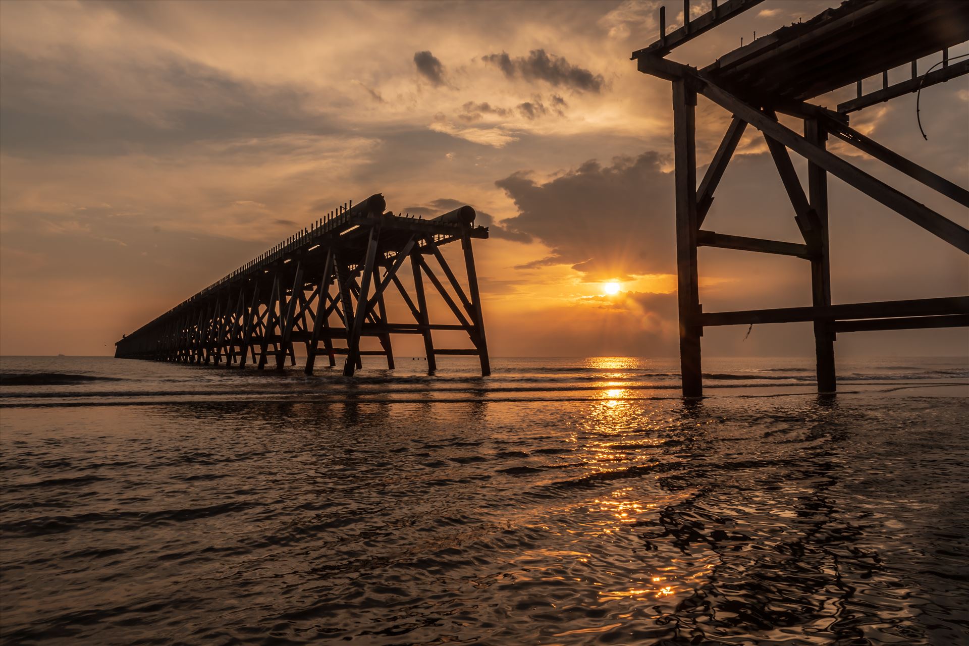 Steetley Pier, Hartlepool 001 - Taken at Steetley Pier, Hartlepool. The pier is all that remains of the former Steetley Magnesite works. by philreay