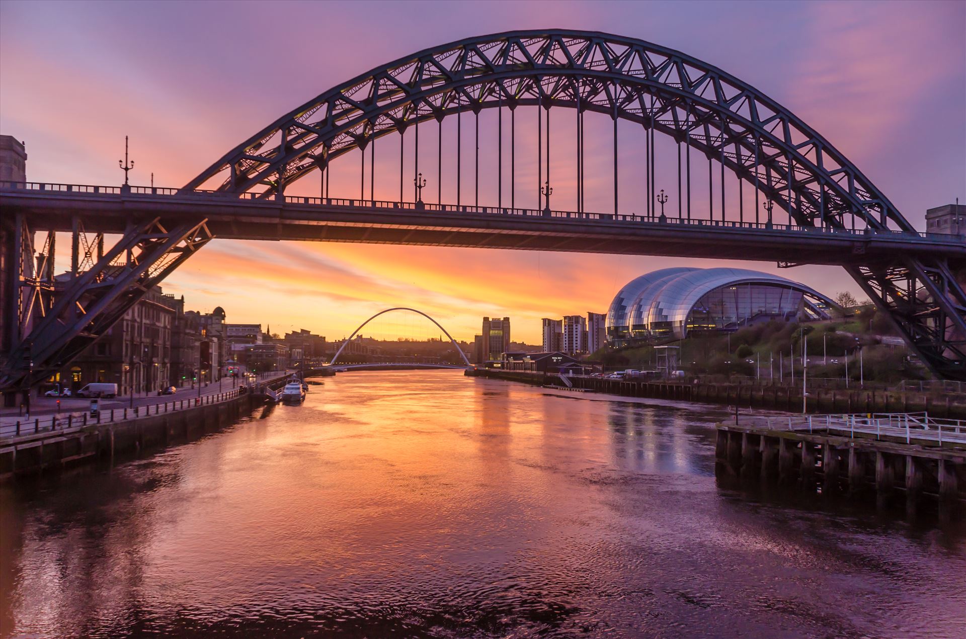 The Tyne at sunrise -  by philreay