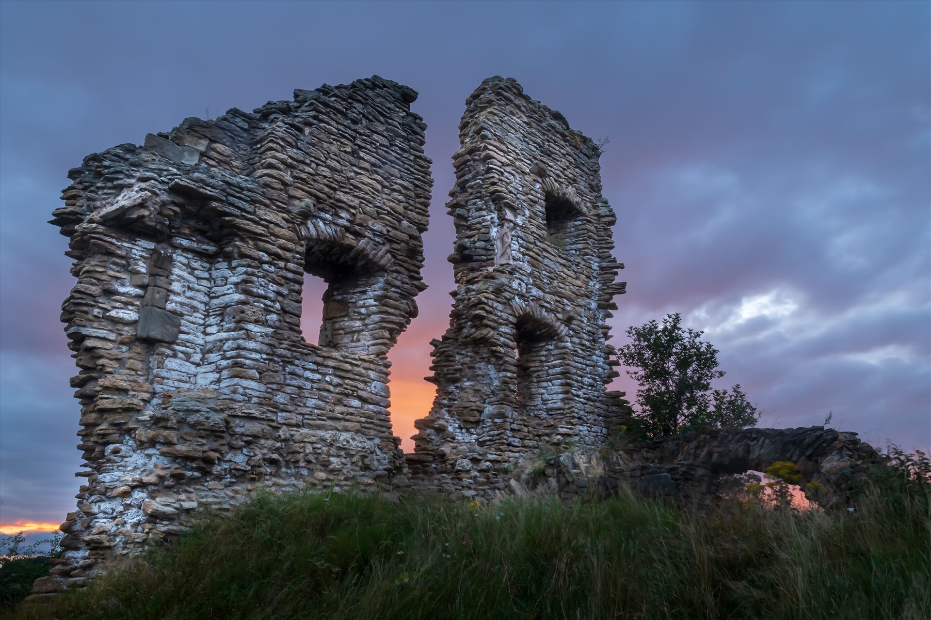 Ludworth Tower, Durham - Ludworth Tower was originally a medieval manor house, founded by the de Ludworth family.  Sadly time has not been kind as only a few fragments of this building now survive as most of it collapsed in 1890. by philreay