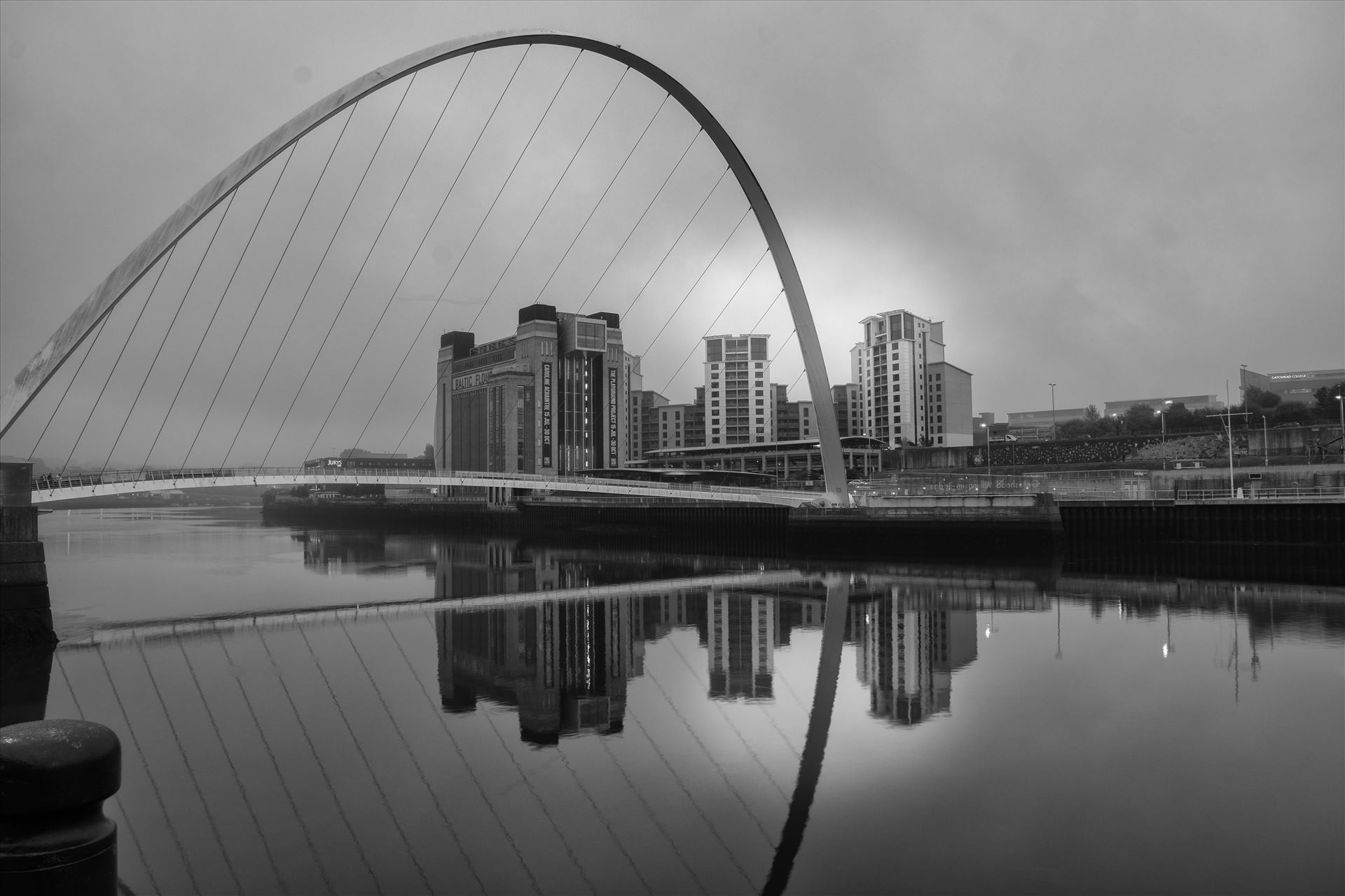 Millennium Bridge & Baltic - The Millennium bridge & Baltic arts centre by philreay