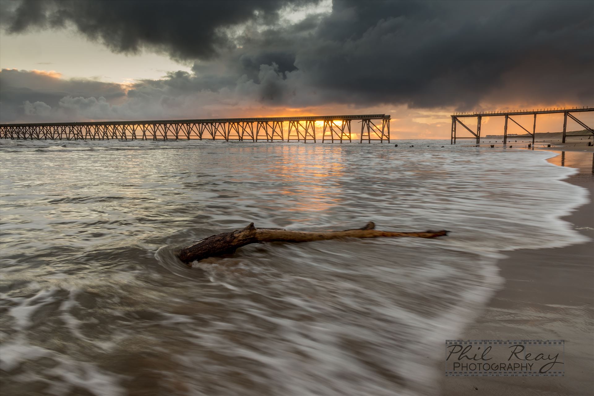 Sunrise at Steetley Pier - Taken at Steetley Pier, Hartlepool. The pier is all that remains of the former Steetley Magnesite works. by philreay