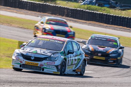 British Touring Car Championship at Croft circuit 03 - 