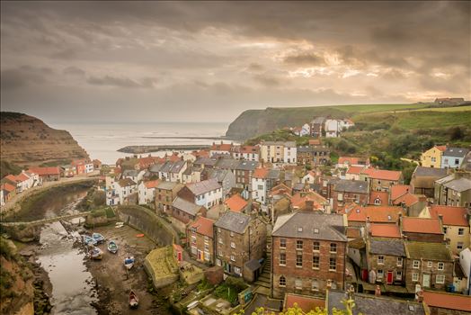 With its higgledy-piggledy cottages and winding streets, Staithes has the air of a place lost in time & was once one of the largest fishing ports on the North East coast.